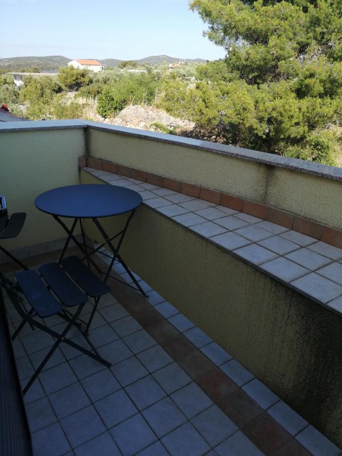 Apartmani Slavica Jezera Exterior foto
